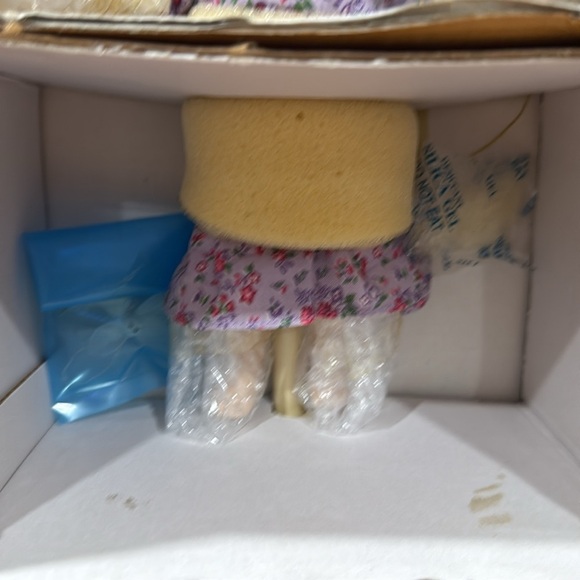 NIB Vtg Franklin Mint Heirloom Dolls Days Of The Week Doll \